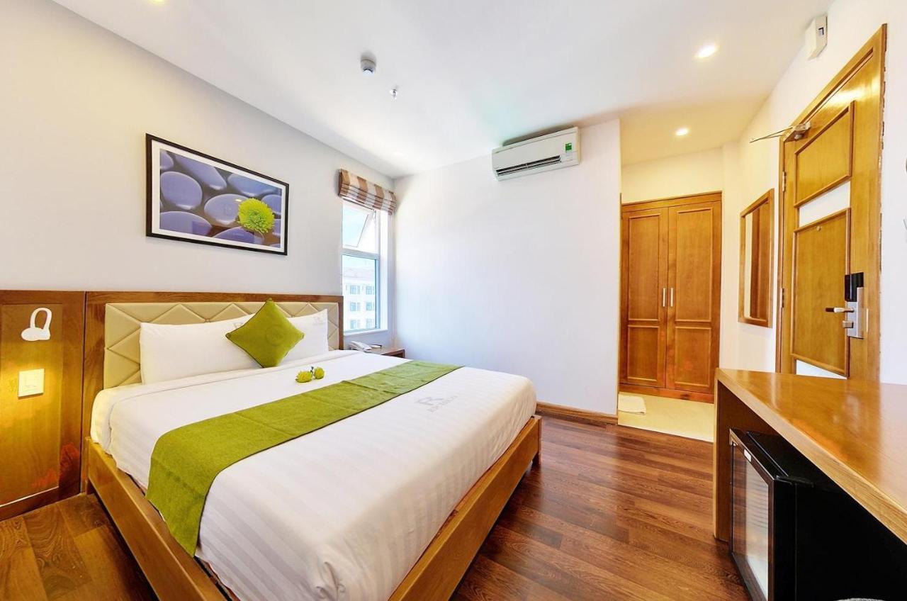 Hang Grand Danang Beach Екстериор снимка