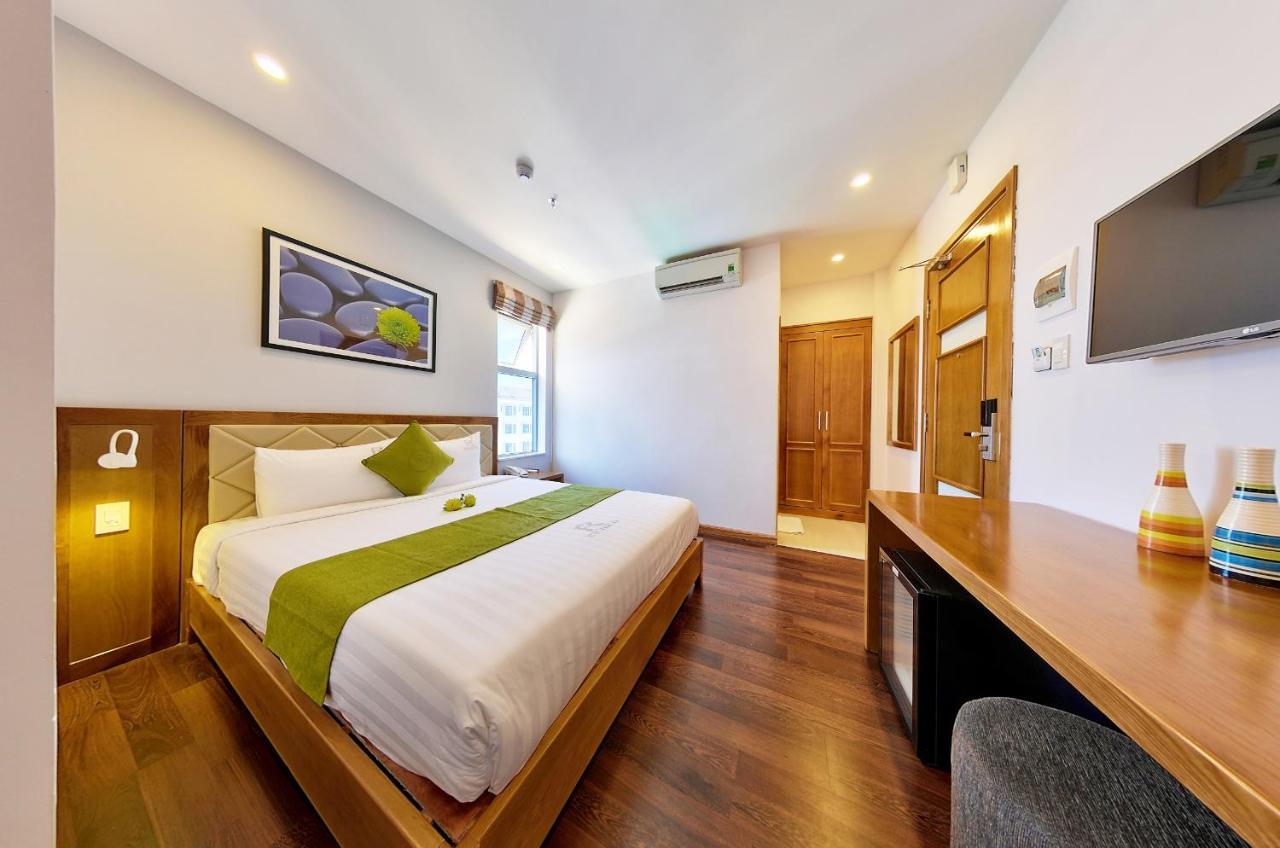 Hang Grand Danang Beach Екстериор снимка