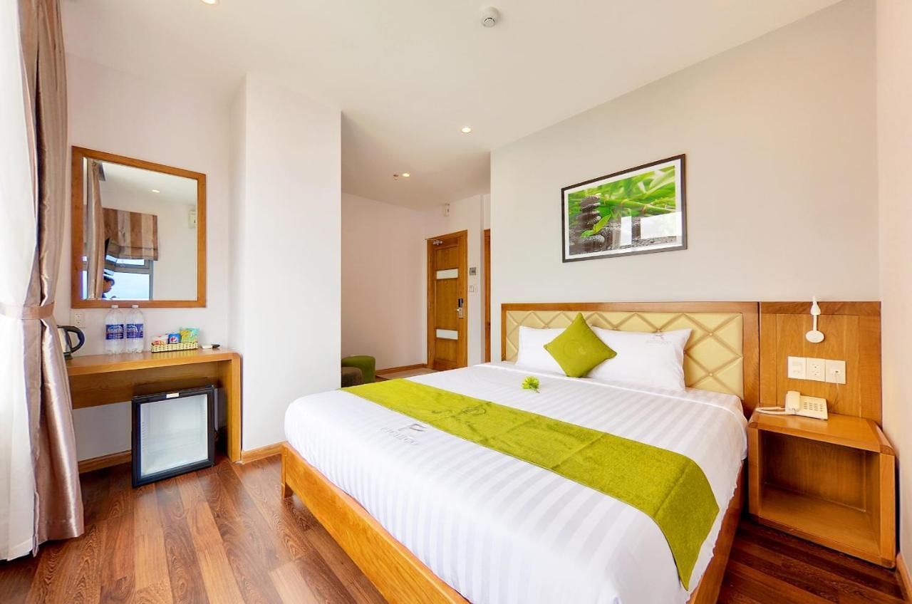 Hang Grand Danang Beach Екстериор снимка